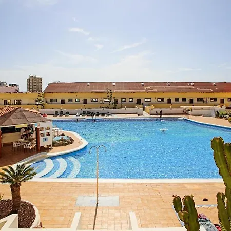 Cosy With Pool And Sea View -bianca Apartman